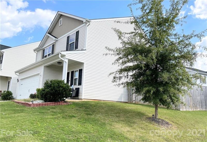 9021 Maidenhair Ct, Charlotte, NC 28215
