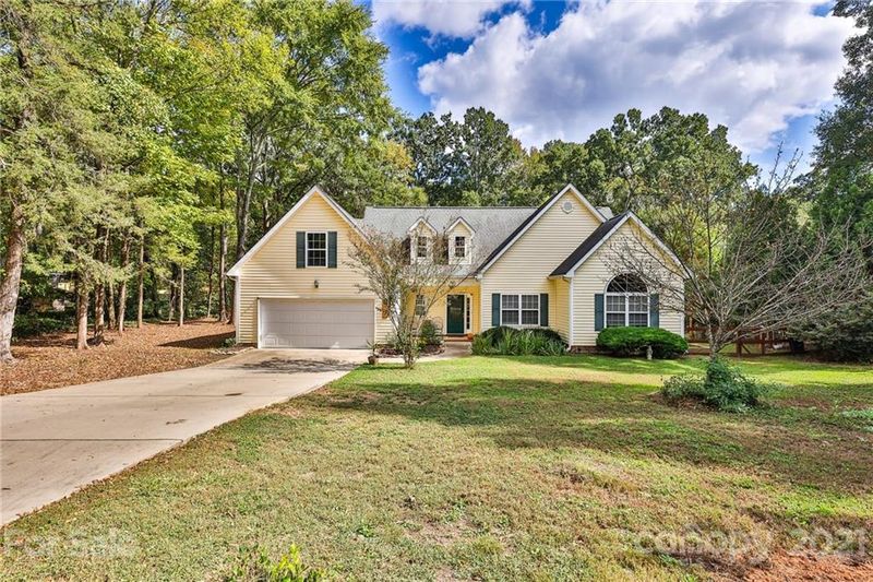 1301 Burtonwood Cir, Charlotte, NC 28212