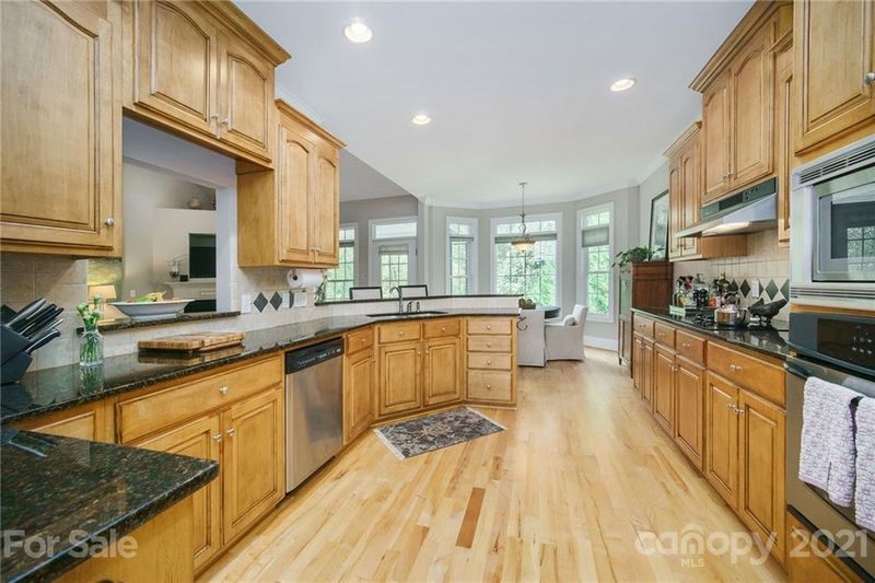 4509 Granite Hill Dr, Davidson, NC 28036