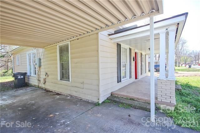 853 Rowan St, Charlotte, NC 28208