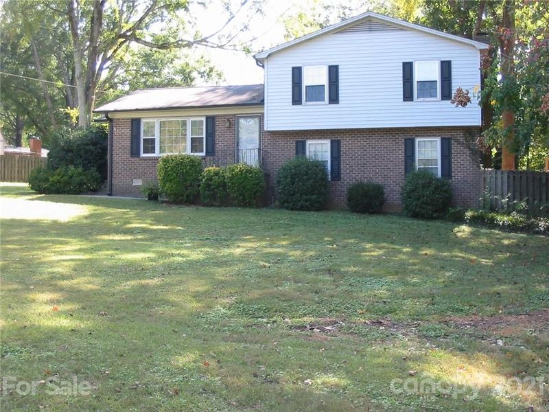 1898 Timberlake Dr, Rock Hill, SC 29732