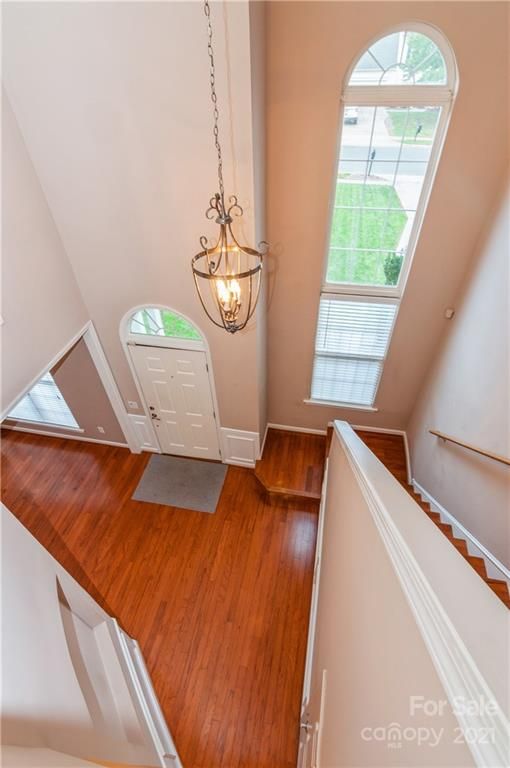 640 Clearbrook Rd, Matthews, NC 28105