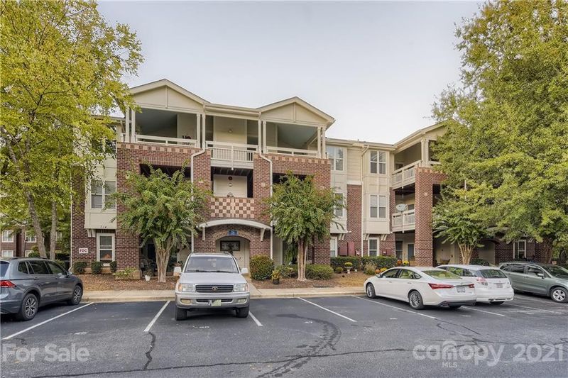 714 Northeast Dr, Davidson, NC 28036