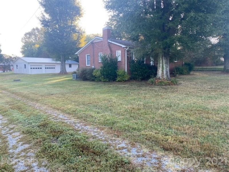 4673 E Nc 27 Hw, Iron Station, NC 28080