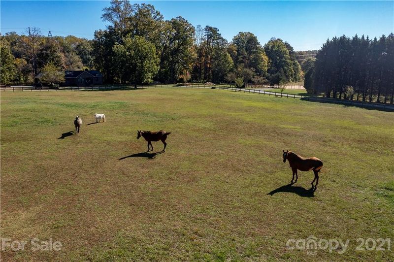 266 Beracah Rd, Mooresville, NC 28115