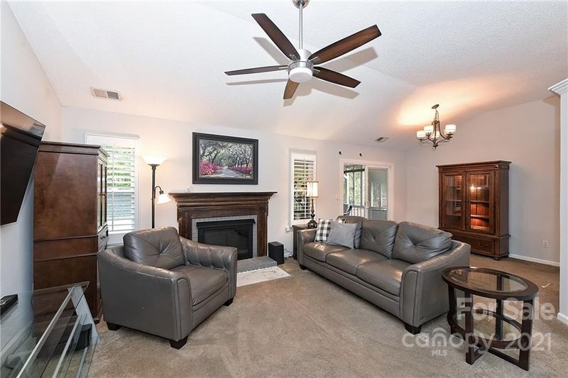 12512 Diamond Dr #2, Pineville, NC 28134
