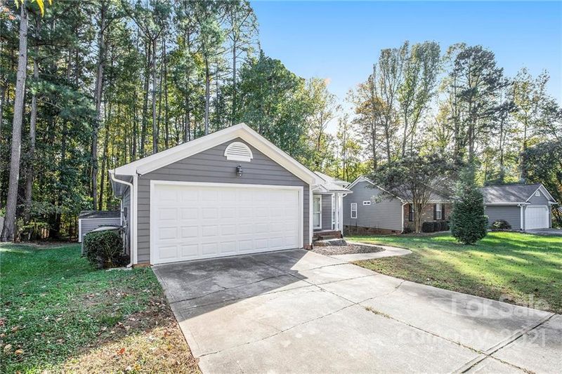 3408 Armitage Dr, Charlotte, NC 28269