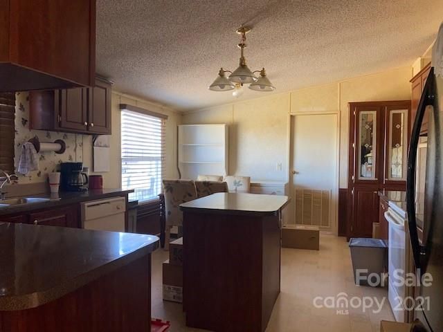 4987 Flat Creek Rd, Heath Springs, SC 29058
