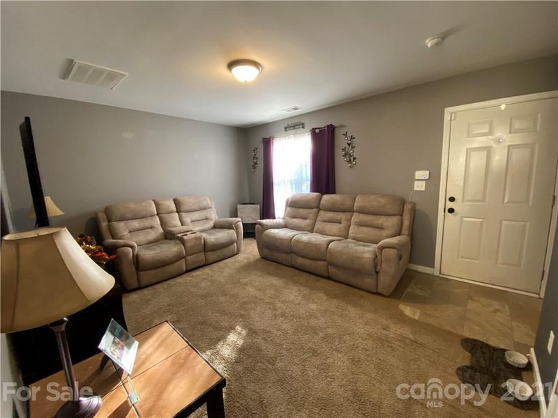 5645 Laborde Ave, Charlotte, NC 28269