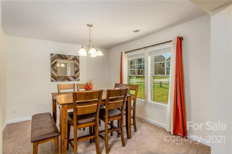 7151 Pitzer Dr, Charlotte, NC 28269