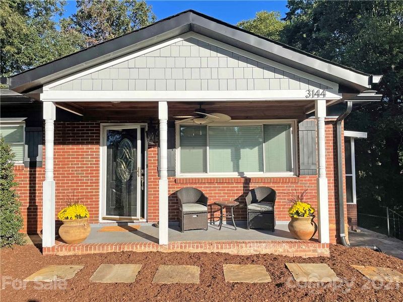 3144 Short Rd, Hickory, NC 28602