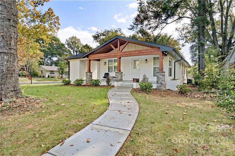 4301 Collingwood Dr, Charlotte, NC 28209