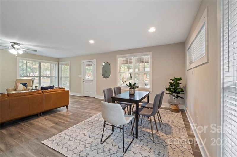 4301 Collingwood Dr, Charlotte, NC 28209