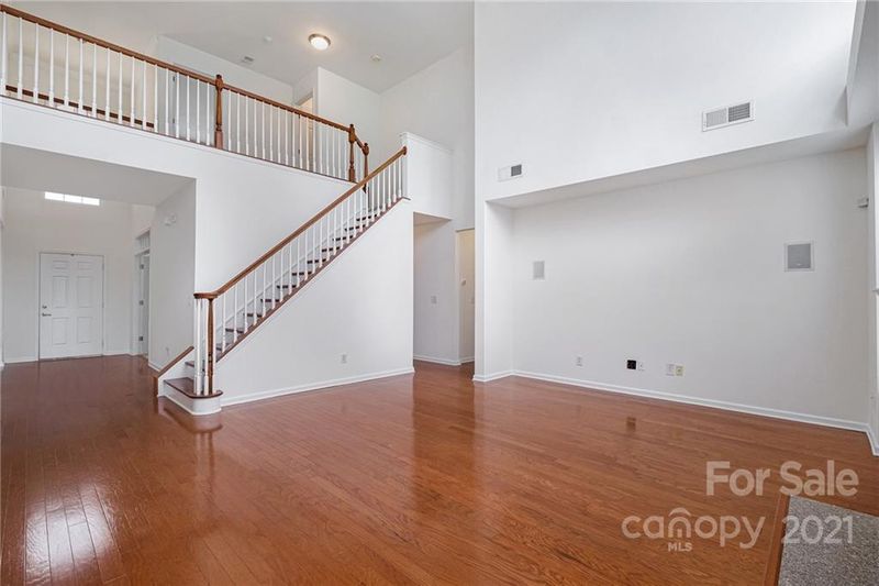 16820 Macanthra Dr, Charlotte, NC 28213
