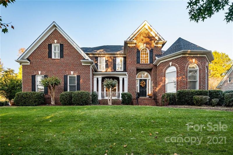 18422 Dembridge Dr, Davidson, NC 28036