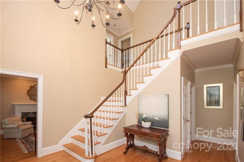 2101 Waltham Ln, Charlotte, NC 28270