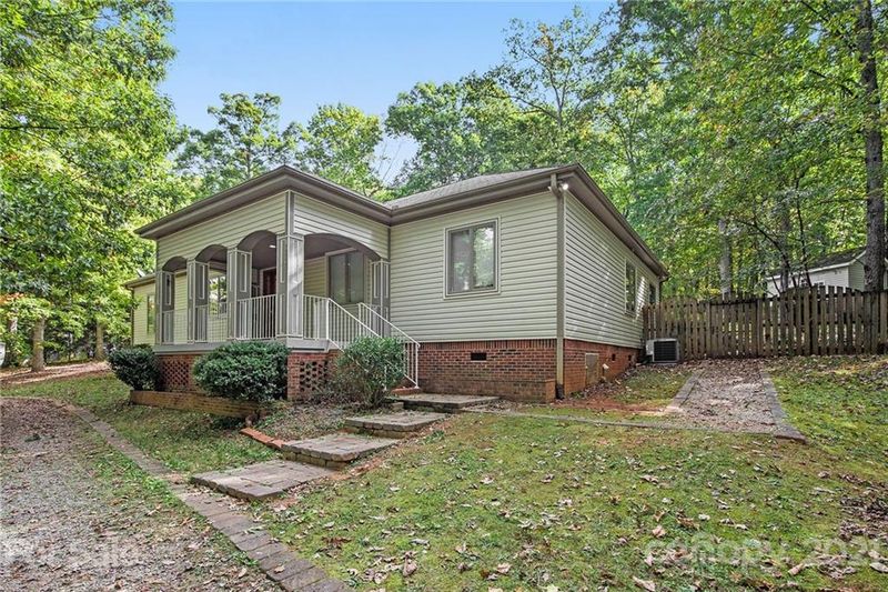 1768 Kestrel Valley Ln, Catawba, NC 28609