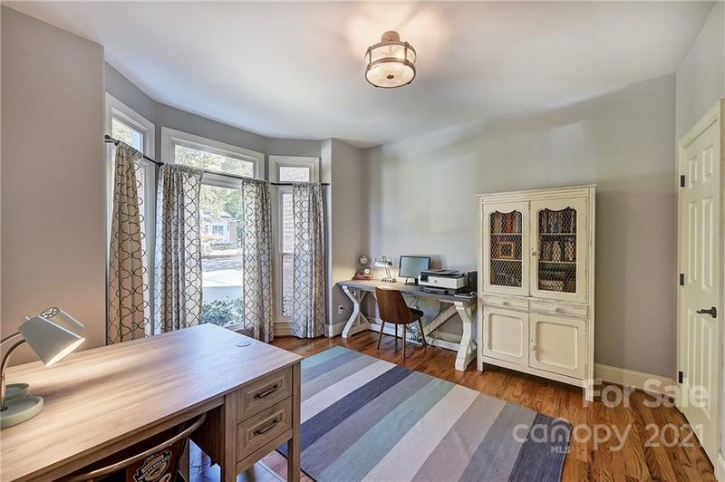 7081 Harbor Ct, Tega Cay, SC 29708