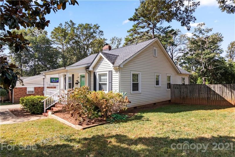 2069 Eaton Rd, Charlotte, NC 28205