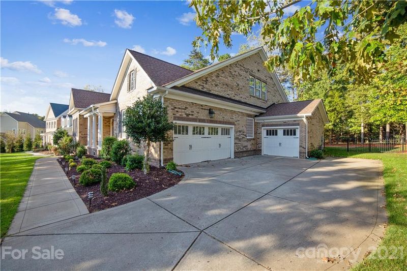 421 Monteray Oaks Cir, Fort Mill, SC 29715