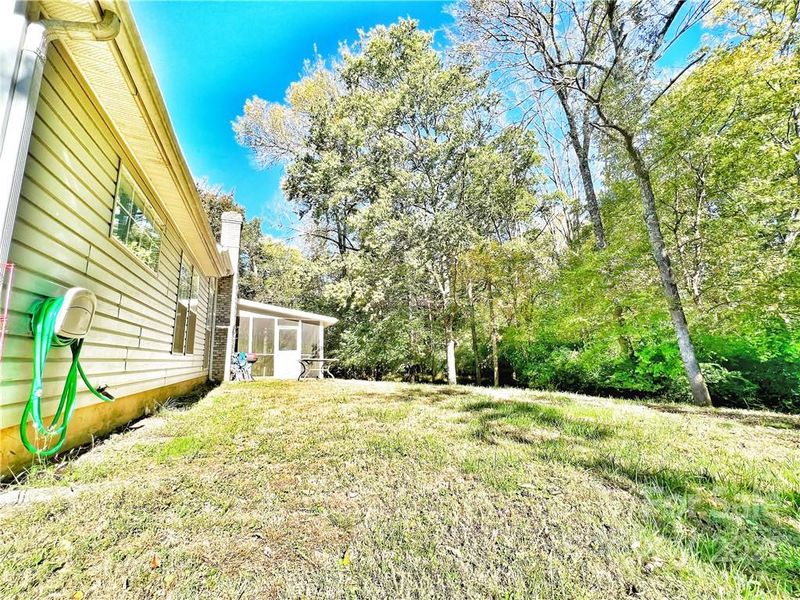 6725 Mounting Rock Rd, Charlotte, NC 28217