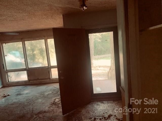 4646 Mcclure Rd, Charlotte, NC 28216