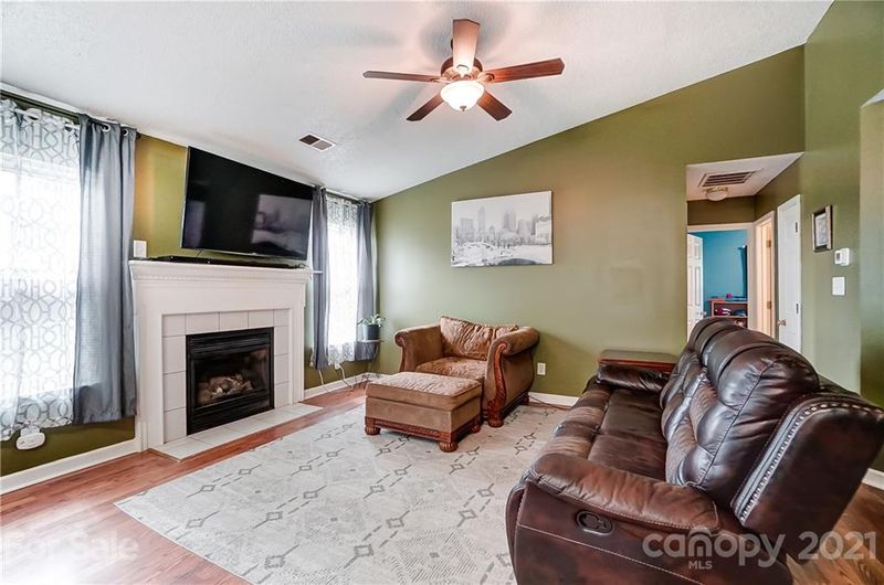4936 Aldersbrook Dr, Monroe, NC 28110