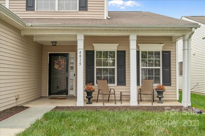 4815 Sunburst Ln, Charlotte, NC 28213