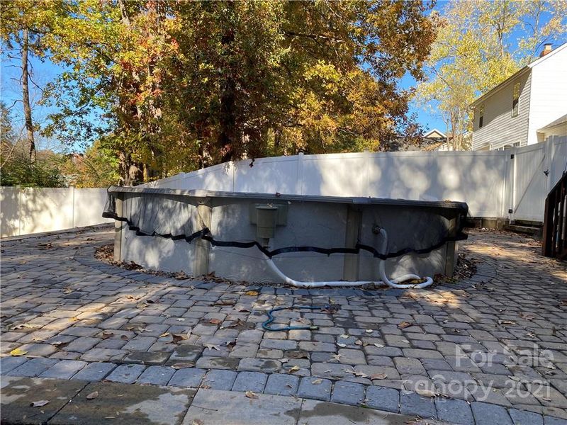 11020 Ballards Pond Ln, Matthews, NC 28105