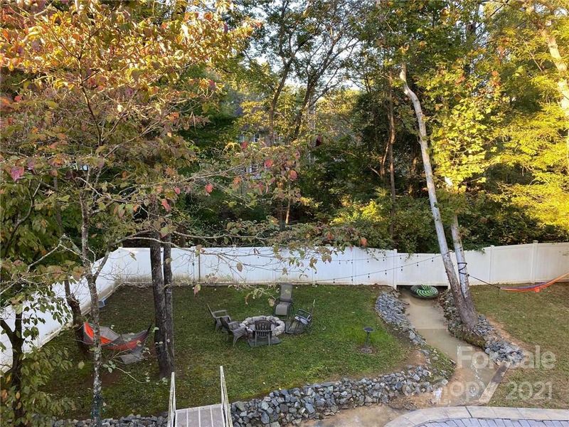 11020 Ballards Pond Ln, Matthews, NC 28105