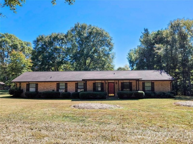 2401 Primm Rd, Charlotte, NC 28216