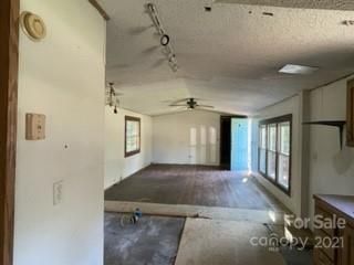 109 Tulip Tree Ct, Statesville, NC 28677