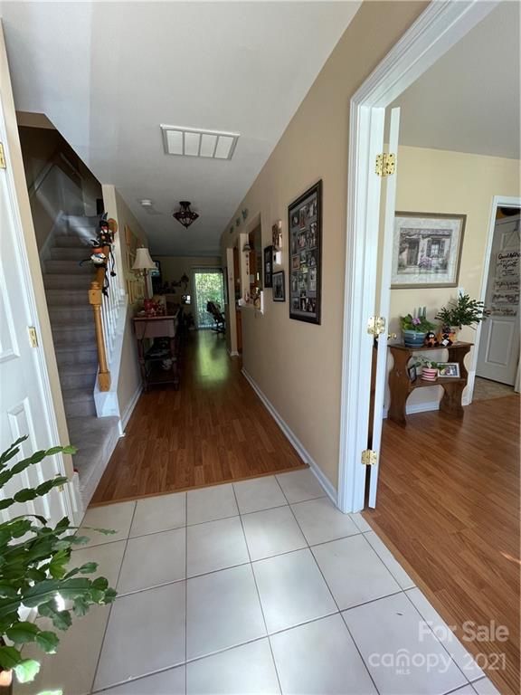 7499 Pilot Cove Ct, Denver, NC 28037
