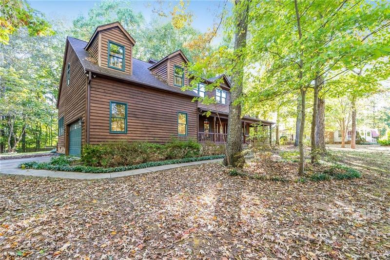 182 Caroline Ct, Denver, NC 28037