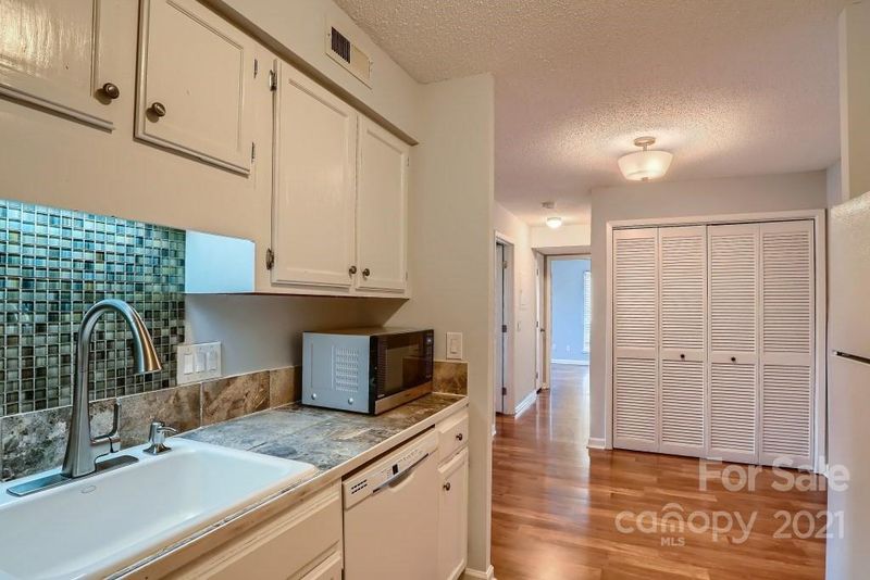 3139 Heathstead Pl #Apt C, Charlotte, NC 28210