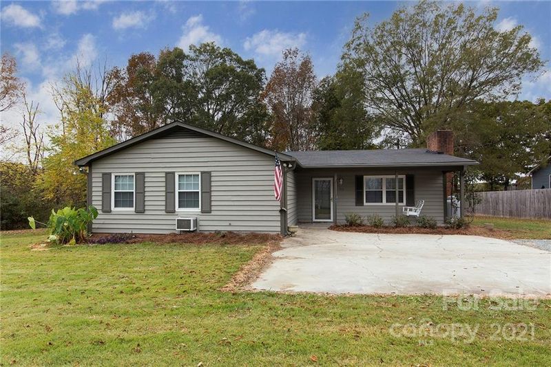 706 Birmingham Ln, Monroe, NC 28110