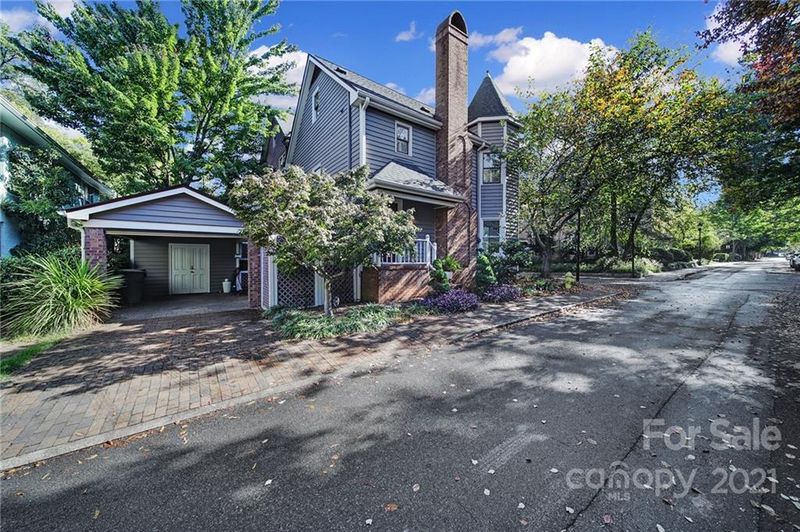 400 W 8th St, Charlotte, NC 28202