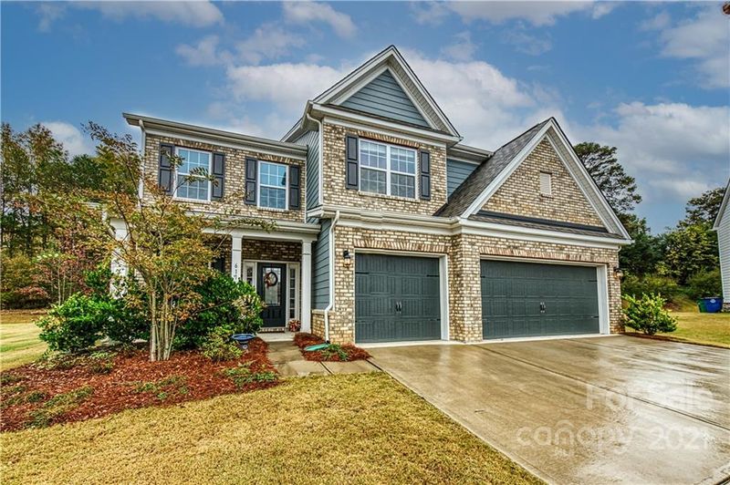611 Macraes Ct, Stallings, NC 28104