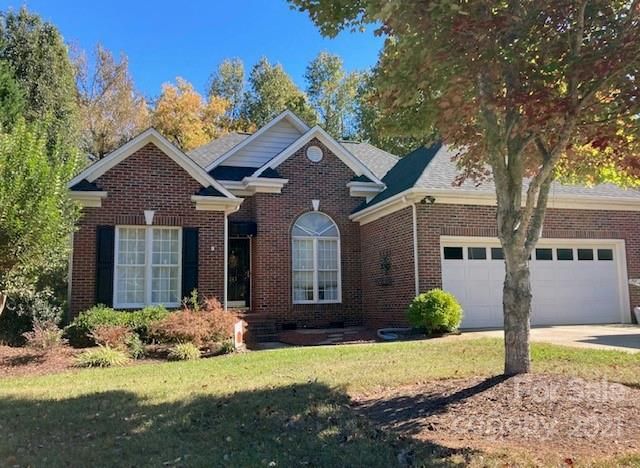 243 Ingonish Dr, Gastonia, NC 28056