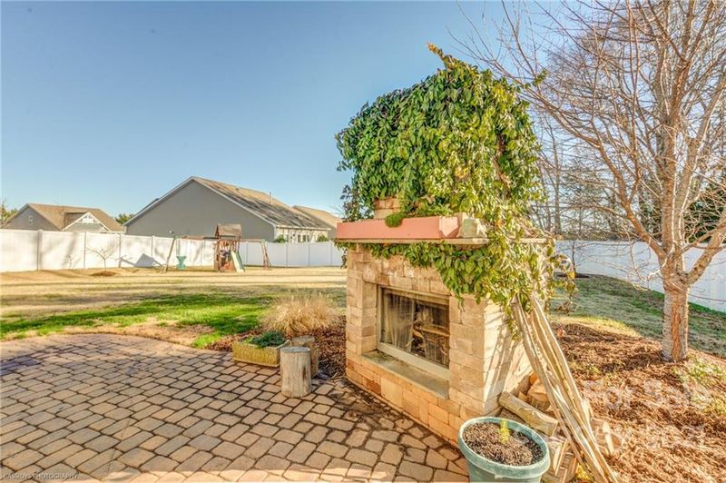 1034 Jack Pine Rd, Clover, SC 29710
