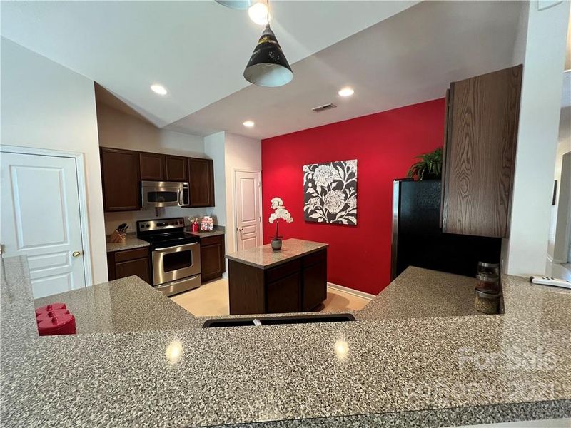 11328 Heritage Green Dr, Cornelius, NC 28031