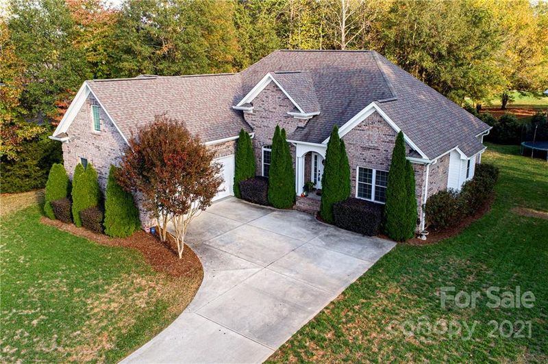 233 Highland Forest Dr #12, Clover, SC 29710