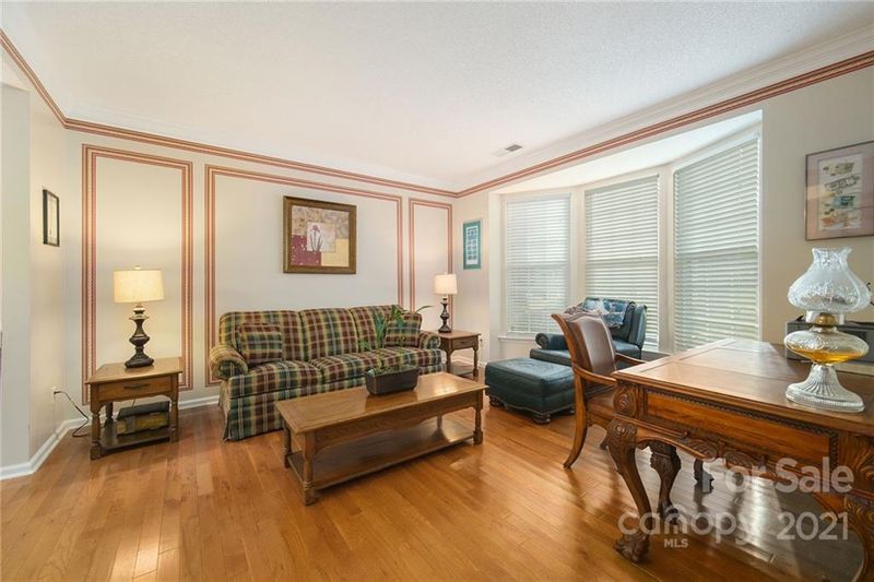 2823 Oakcroft Dr, Matthews, NC 28105