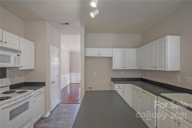 4834 Brockton Ct, Concord, NC 28027