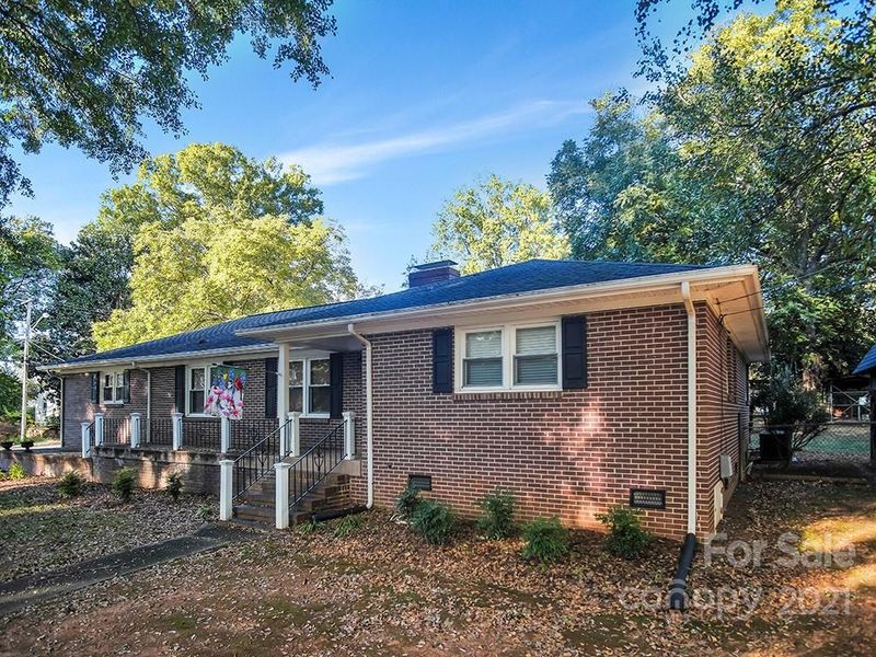1506 E Perry St, Gastonia, NC 28054