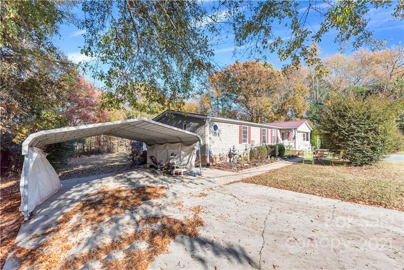 2706 12 Lowell Rd, Gastonia, NC 28054