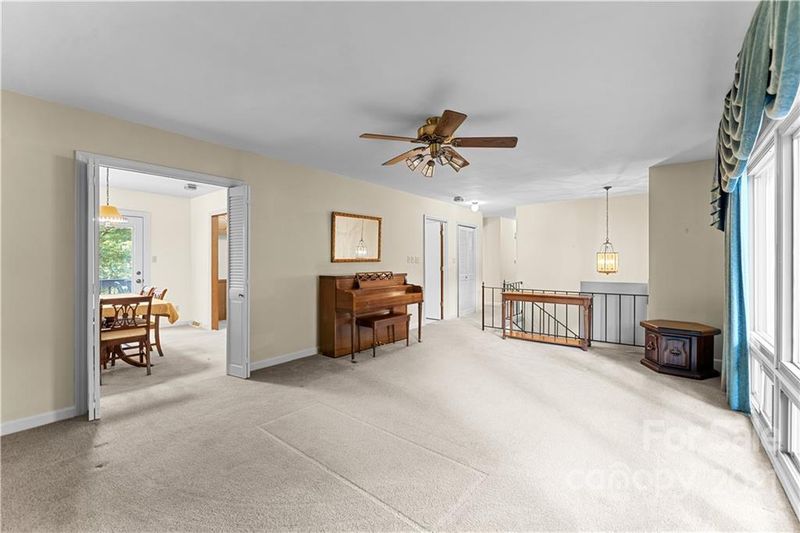 3737 Brookwood Rd, Charlotte, NC 28215