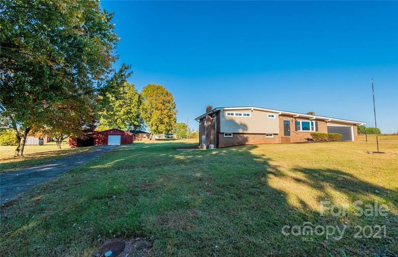 2794 Magnolia St #9 & 10, Conover, NC 28613