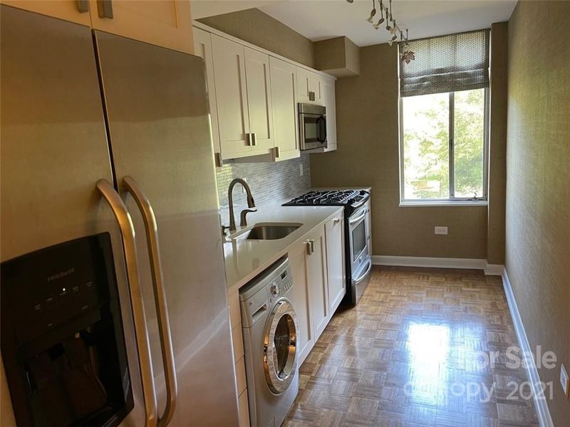 1300 Queens Rd #315, Charlotte, NC 28207