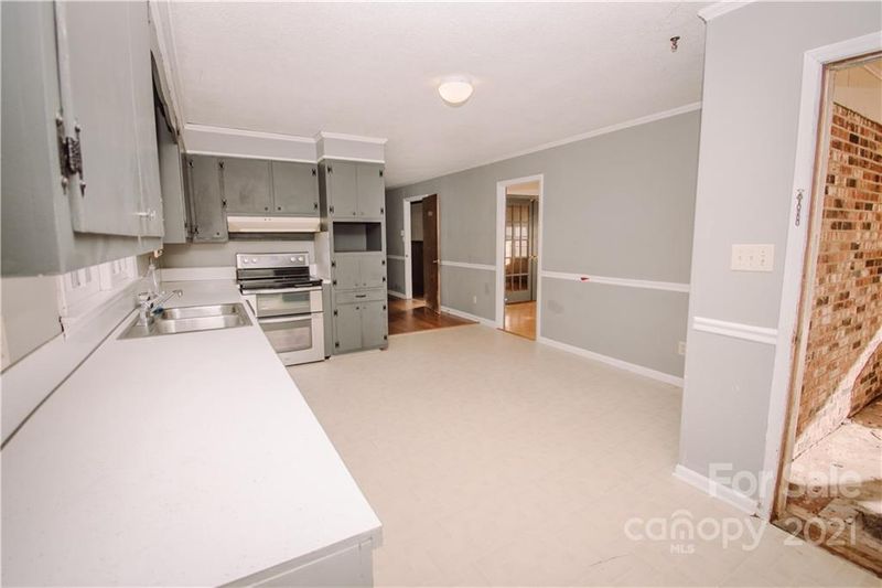 2437 Myra Ln, Lincolnton, NC 28092